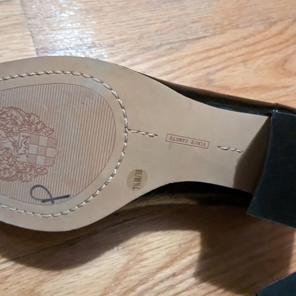 Vince Camuto Women's Carissla Tailored Loafer Flats - Picture 8 of 12